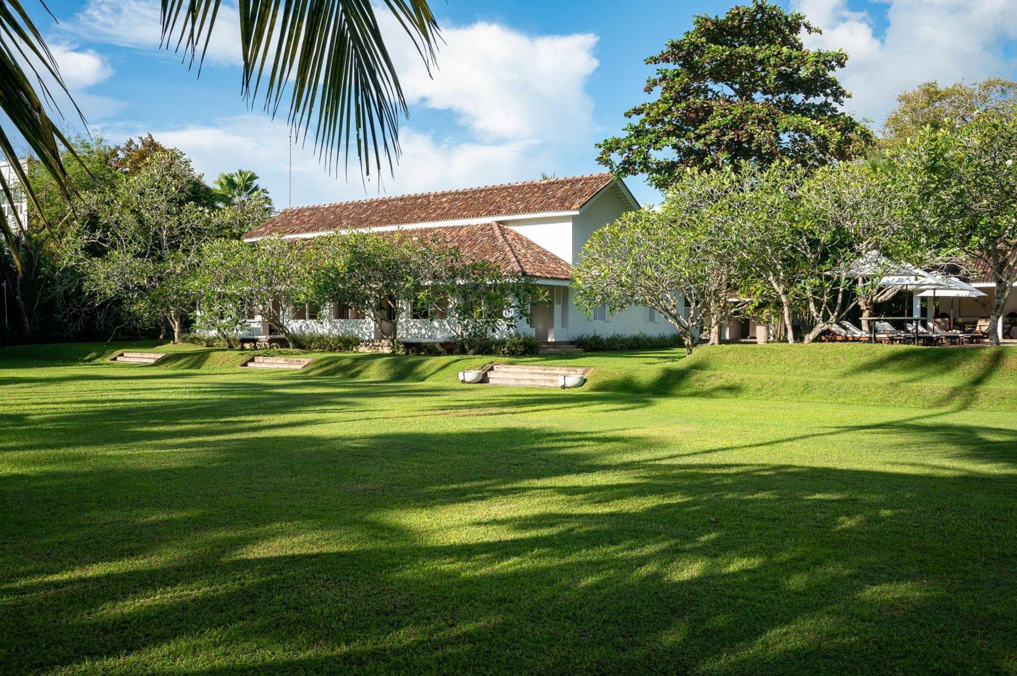 Nyne Hotels Rock Villa, Bentota Ngoại thất bức ảnh