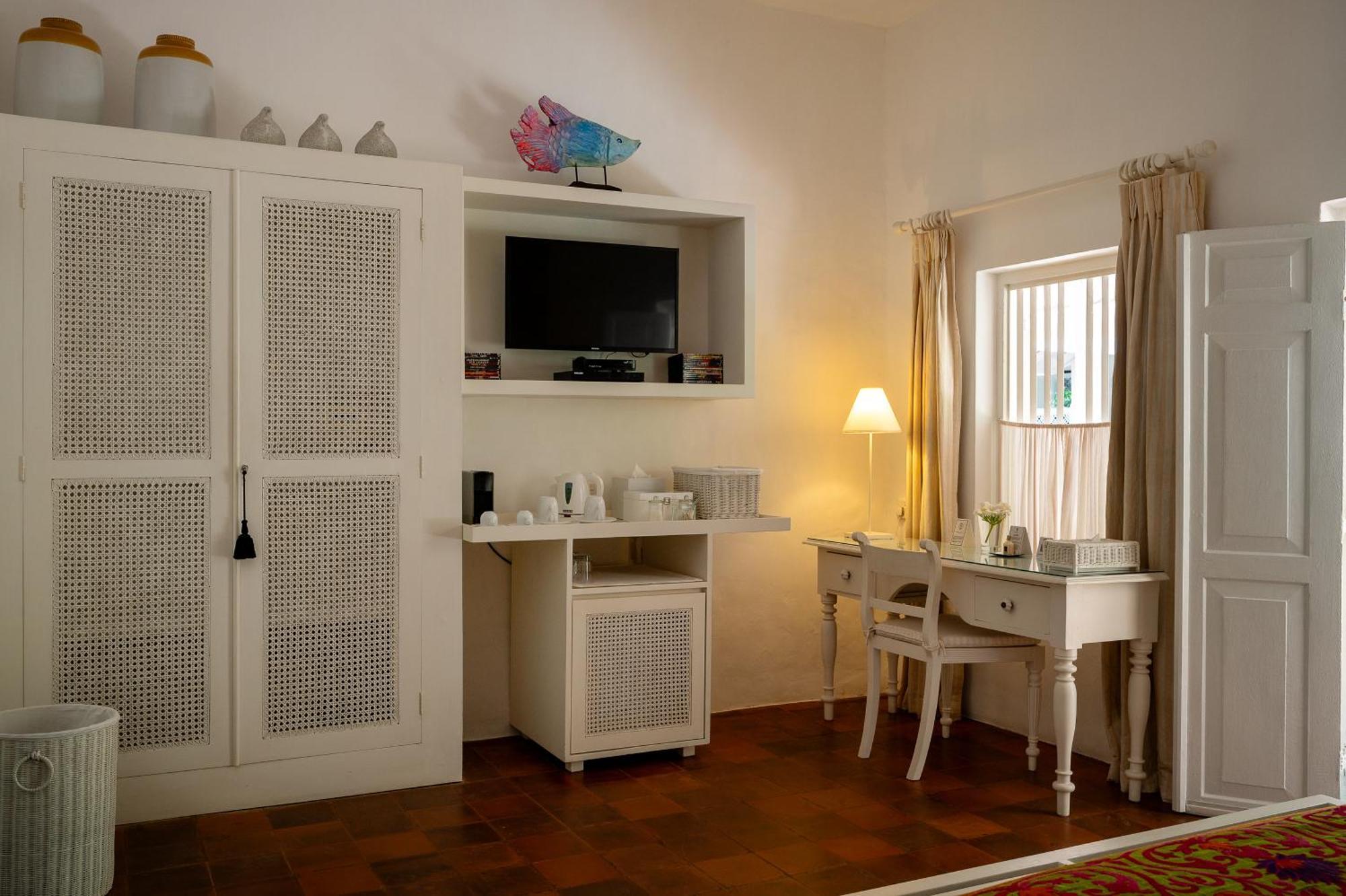 Nyne Hotels Rock Villa, Bentota Ngoại thất bức ảnh